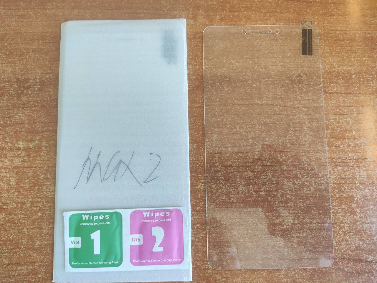 

Защитное стекло для Xiaomi Mi MAX 2