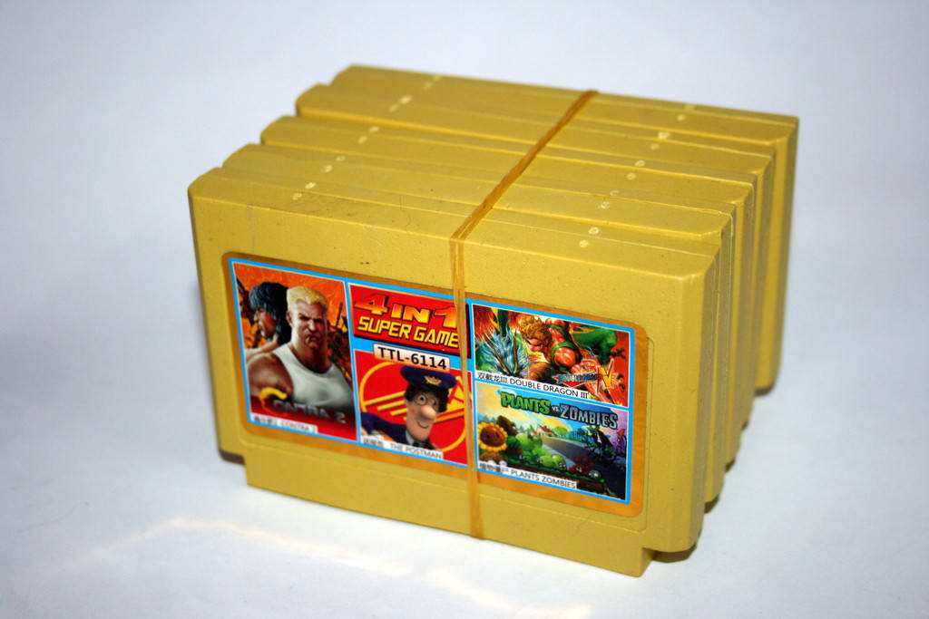 

Сборник игр 4 в 1 Contra 2, the Postman, Plants zombies, Double dragon 3