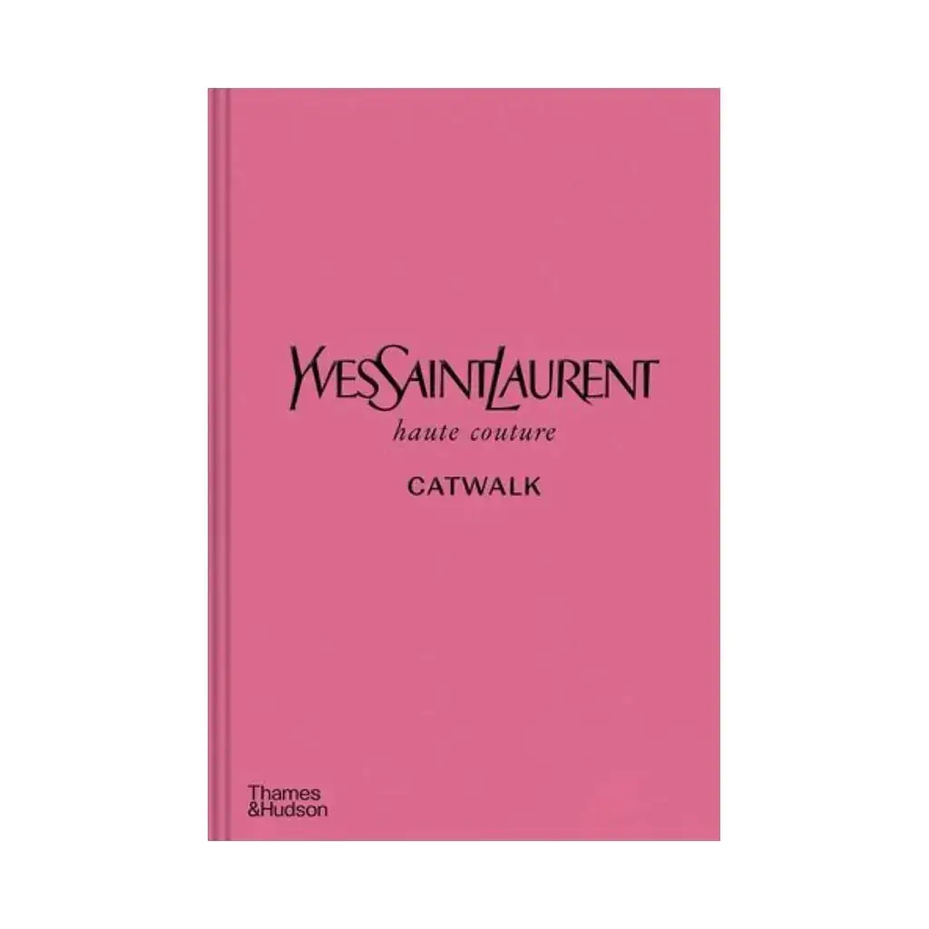 

Книга Yves Saint Laurent Catwalk. Suzy Menkes (english)
