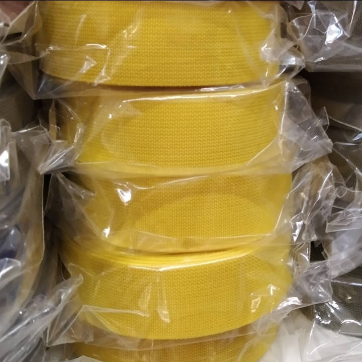 

Резинка жёлтый 5 см (турецкая)