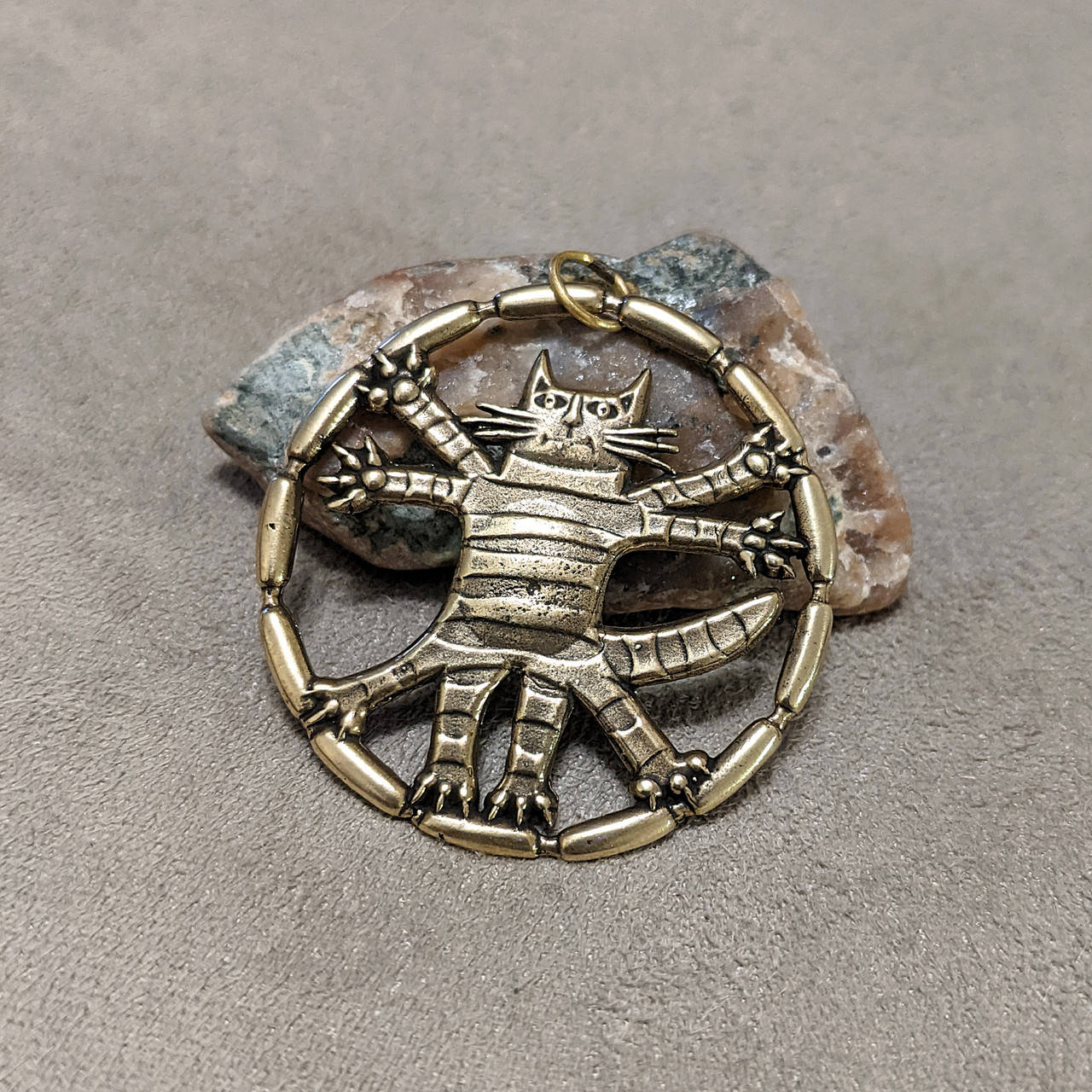 

Бронзовый кулон "Кот да Винчи" ручная работа