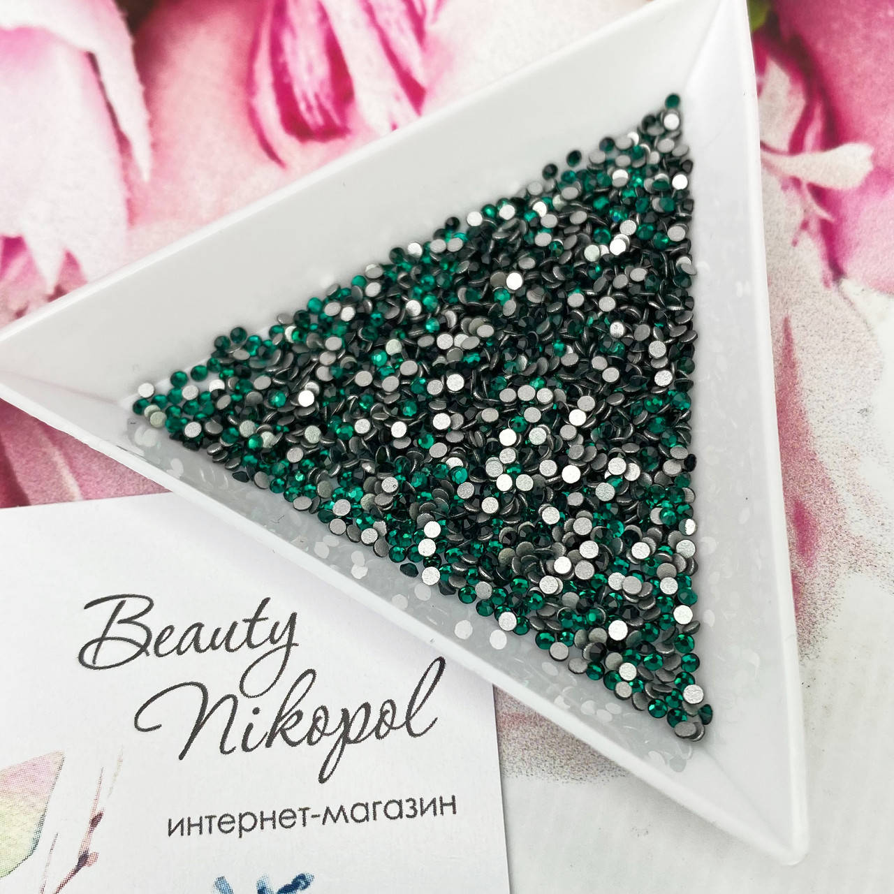 

Стразы стекляные Emerald SS3 1440 штук, Белый