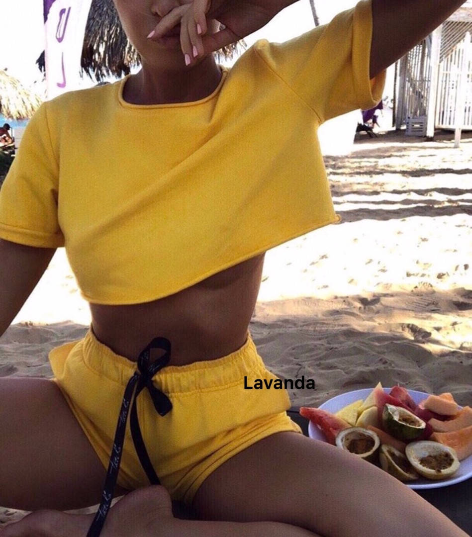 

Женский костюм с шортами , летние костюмы женские