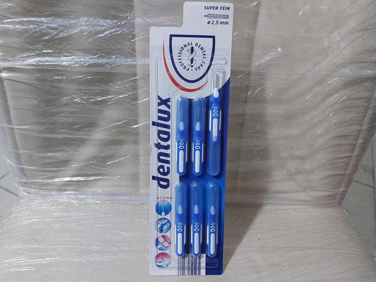 

Щетки для очистки зубов ,межзубные палочки супер чёткие 6 шт. Dentalux