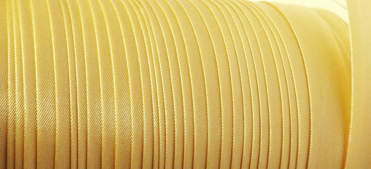 

Косая бейка атласная 15 мм (007)