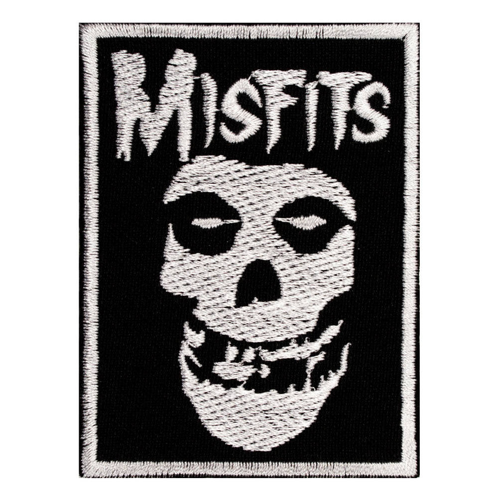 

Нашивка с вышивкой MISFITS 1 Череп