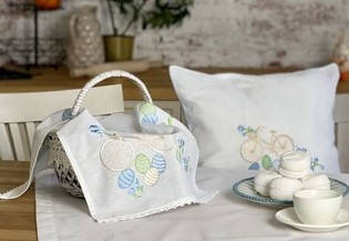 

Вышитый рушнык в пасхальную корзину 35х65 см., Разные цвета