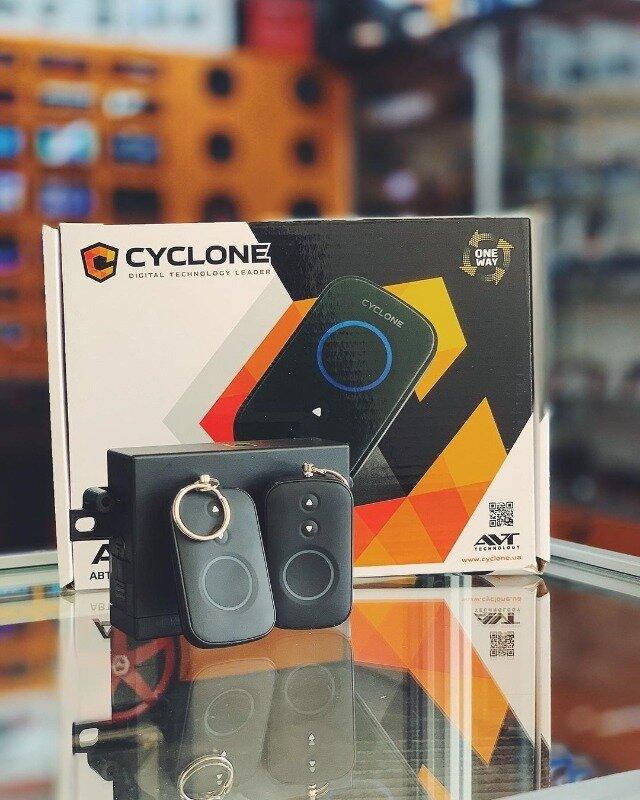 

Авто сигнализация CYCLONE A20