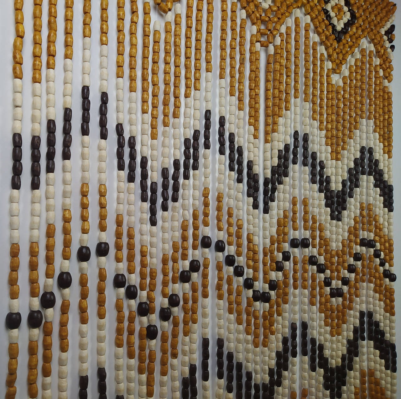 

Шторы из деревянных бусин на 40 подвесок ширина 1 м, высота 2 м.