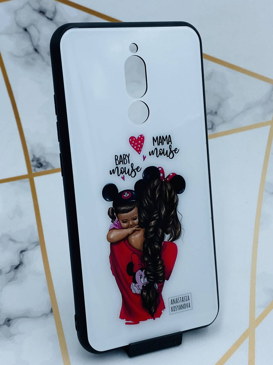 

Силиконовый чехол Glass case со стеклянной задней панелью для Xiaomi Redmi 8 Девушка с ребенком