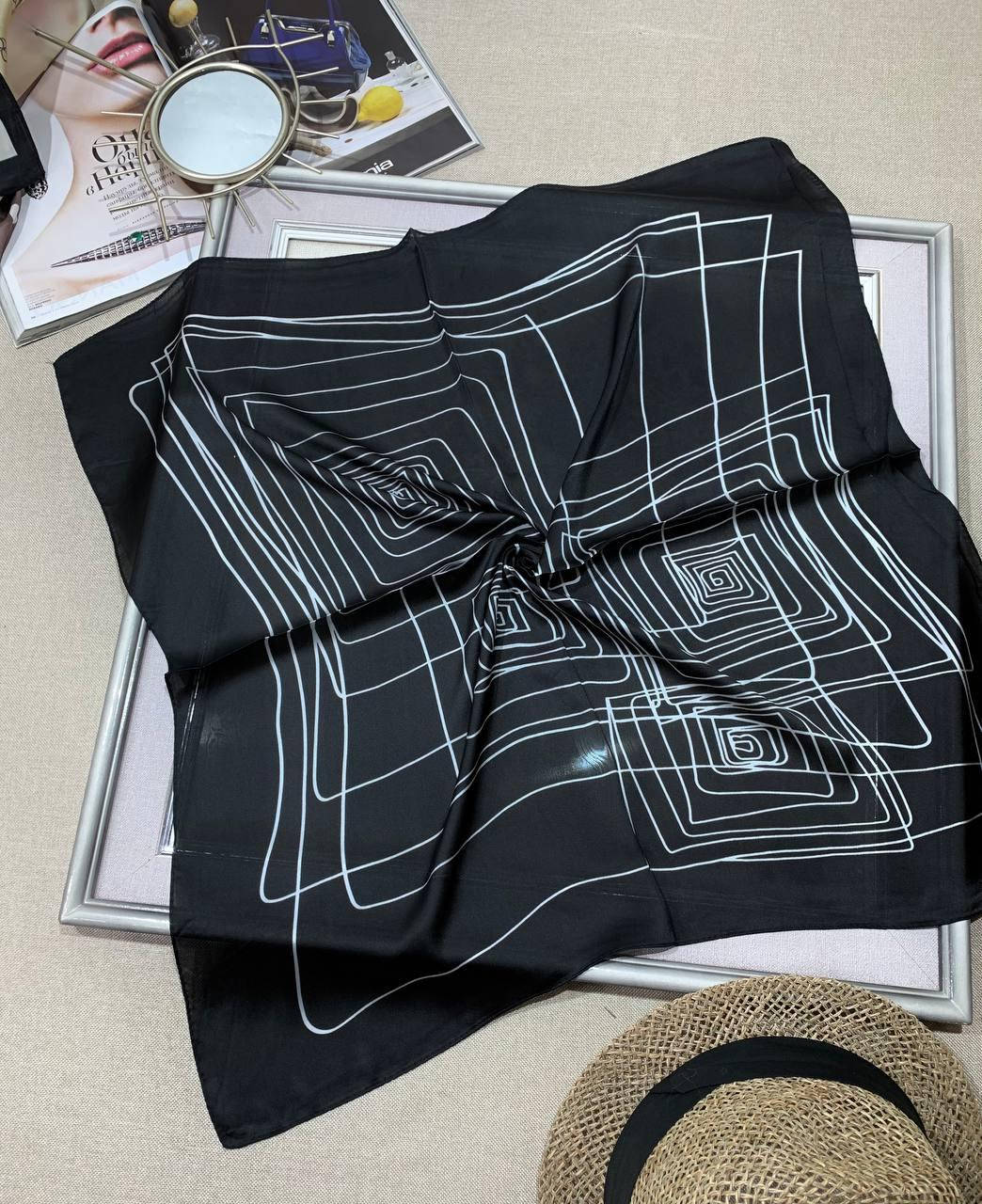 

Платок шейный дизайн бренды модный стильный Лорина на шею на сумку на прическу, Черный