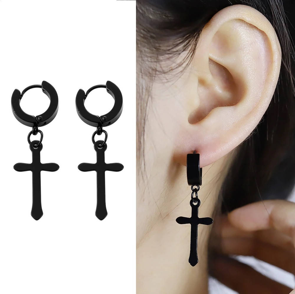 

Серьги с крестом на широком кольце черные