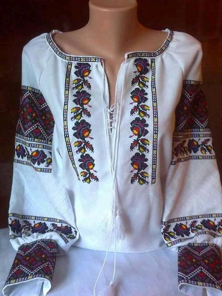 

Вишиванка, жіноча вишивана блузка на домотканому полотні (Арт. 02160)