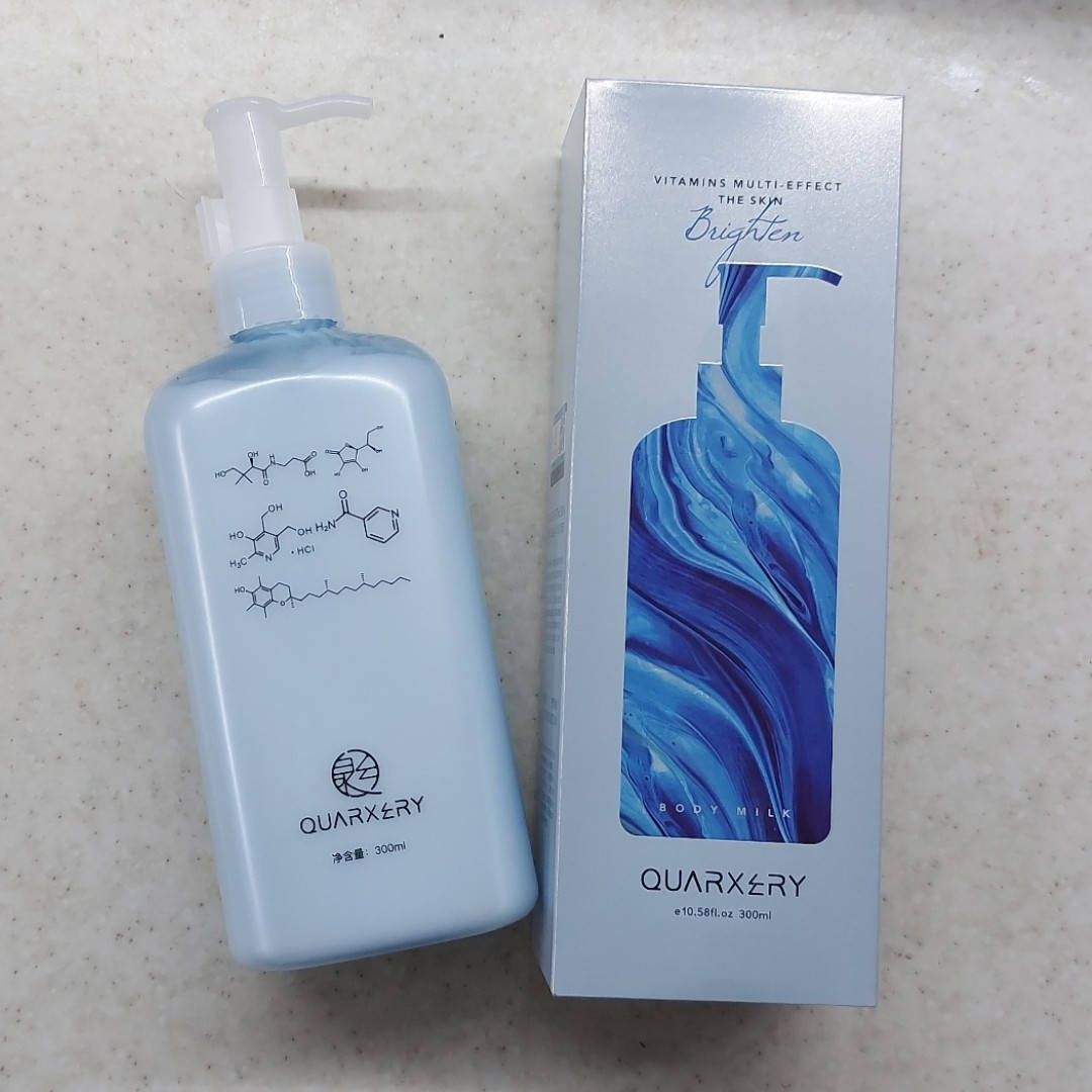 

Молочко для тела с витаминами В3,В6,В5,VC ,VE QUARXERY Vitamins Multi-effect