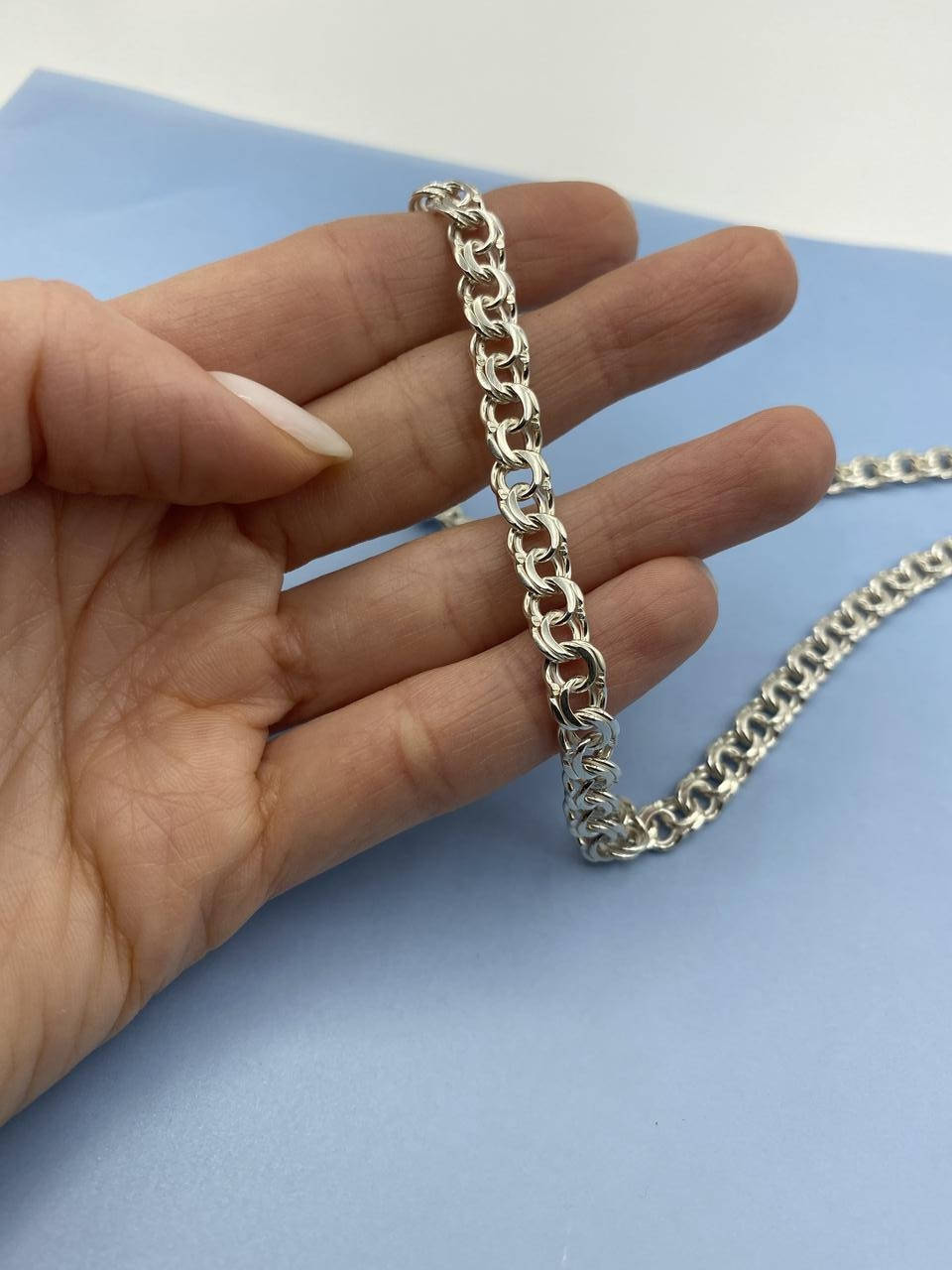 

Серебряная цепочка "Бисмарк", длина 50см, вес 18г.