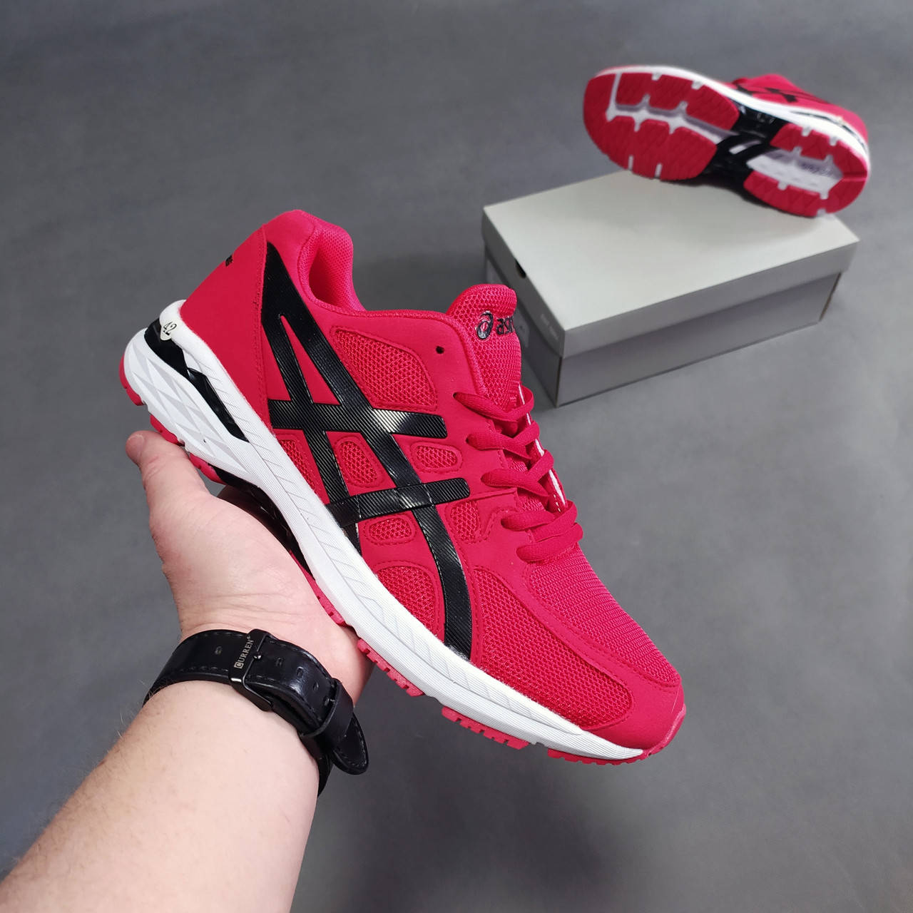 

Мужские кроссовки Asics tartherzeal 6 красные, Красный