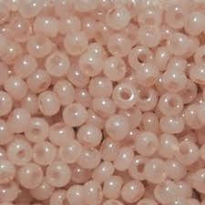 

Чешский бисер 02212