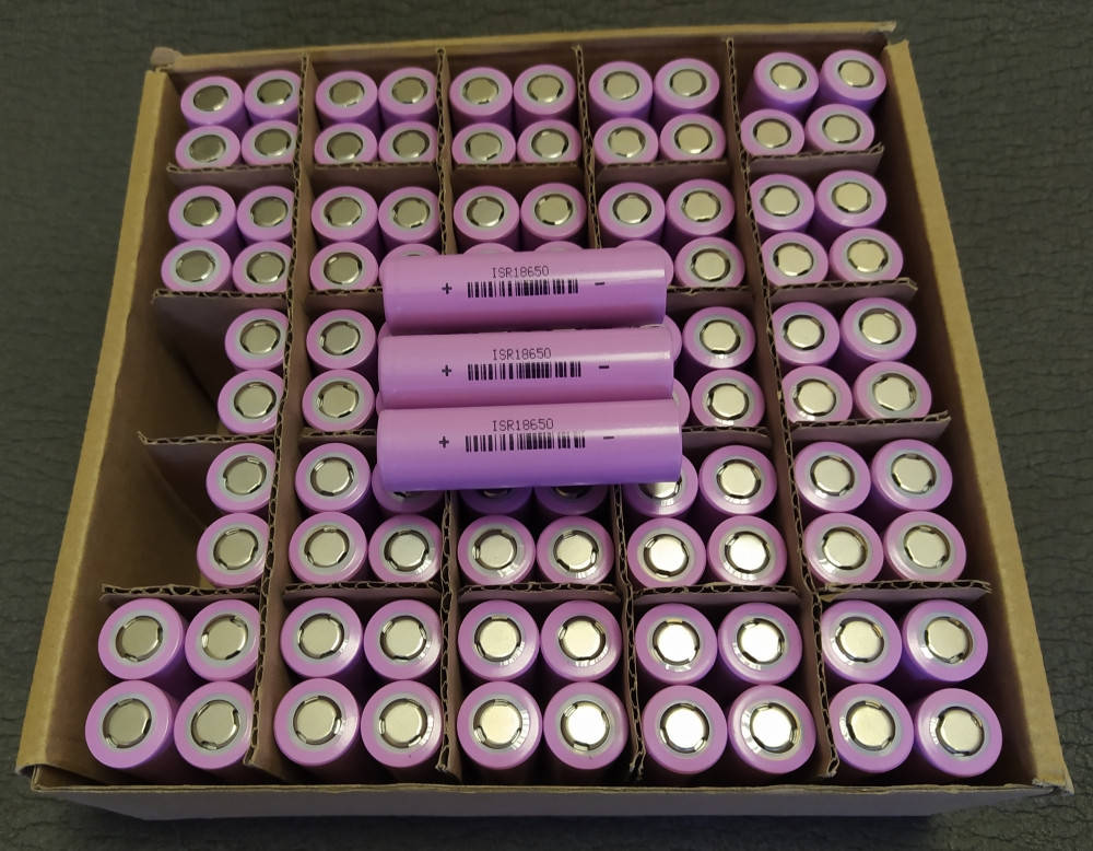 

Li-ро 18650 3.7v 2500 mAh литий поллимер