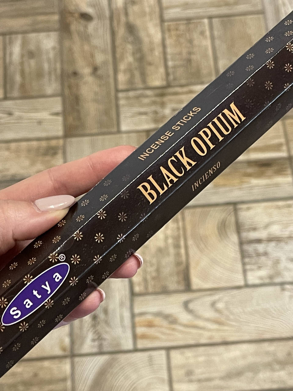 

Благовоние Satya Black Opium Шестигранник ( Опиум )