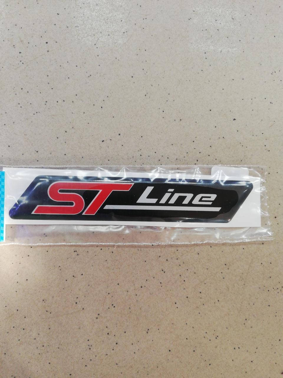 

Силиконовая 3D наклейка ST LINE 12х2,2 см