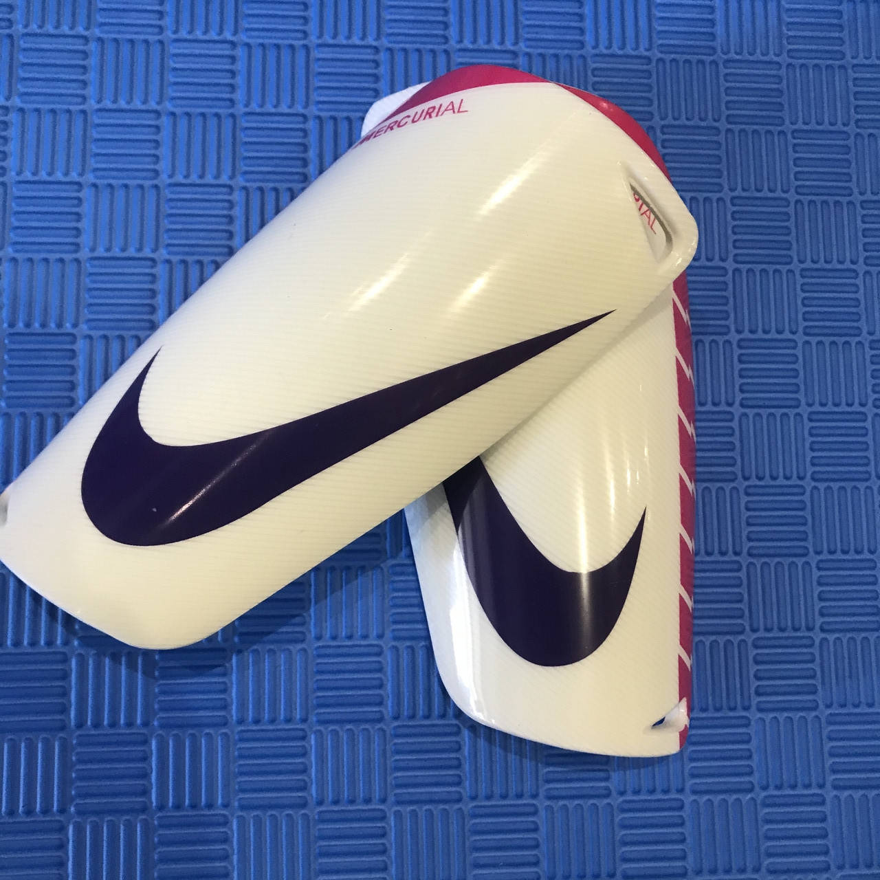 

Щитки футбольные Nike Белый, M