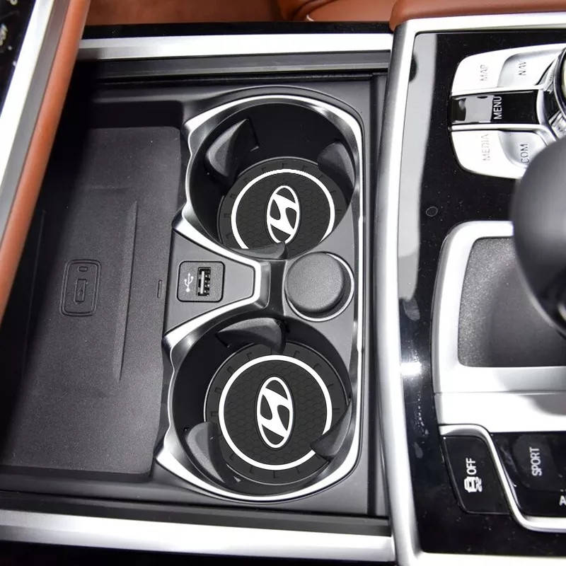 

Антискользящий коврик в подстаканники Hyundai (Хюндай)