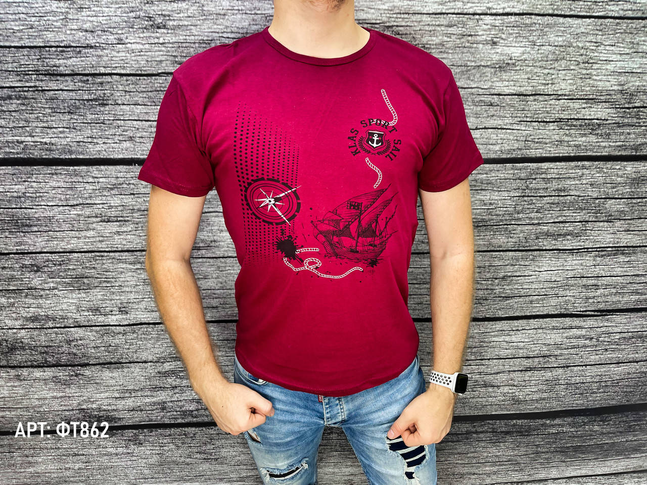 

Мужская футболка. Размеры: M (маломерят на размер)