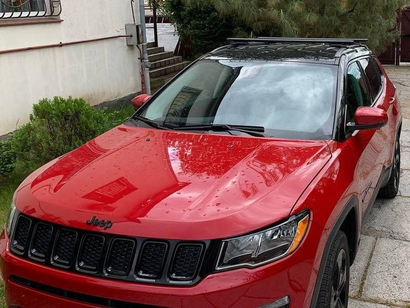 

Багажник на крышу JEEP COMPASS (2017 -) с алюминиевыми аэродинамическими поперечинами на рейлинг "Кенгуру, Серый