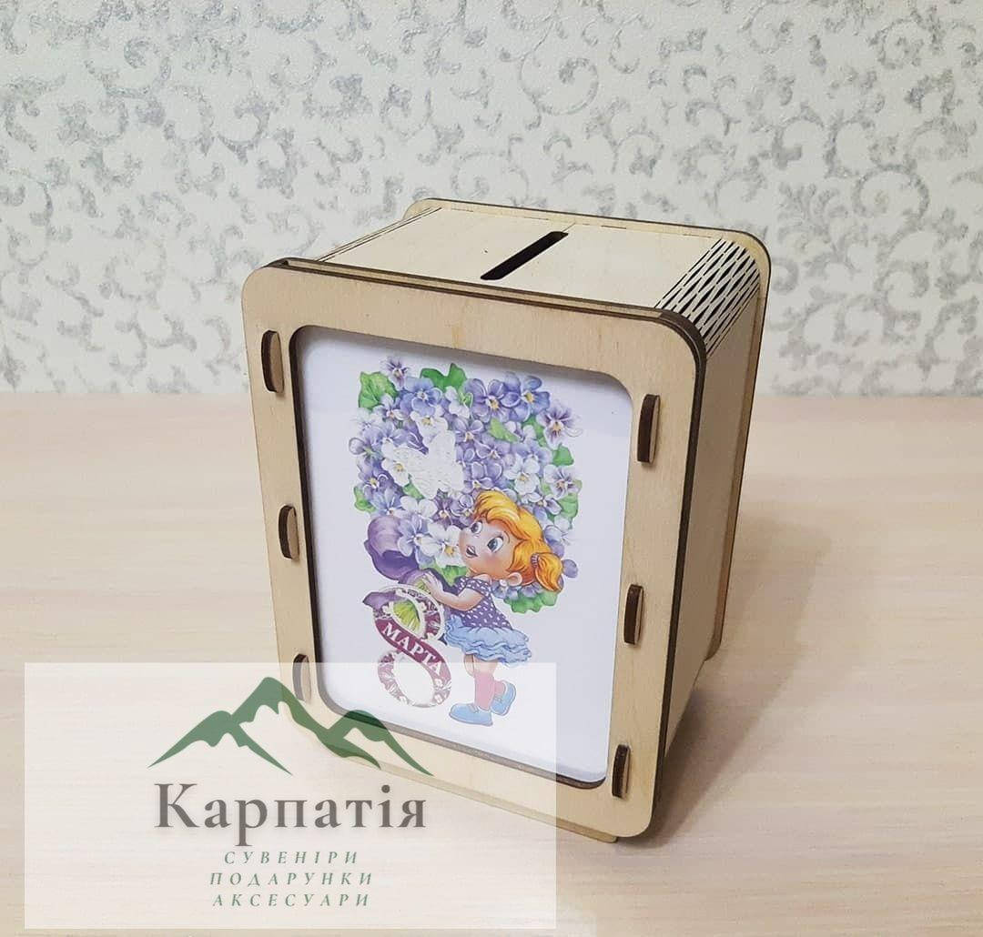 

Копилка с фоторамкой. Подарок на 8ое марта