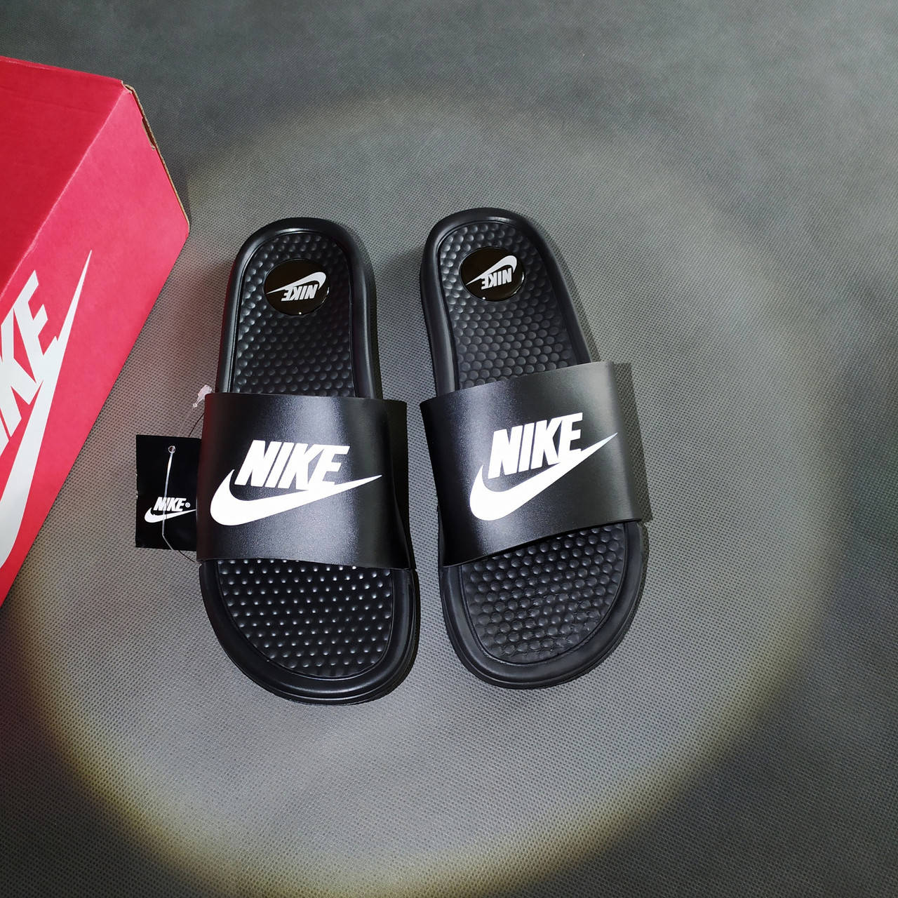

Мужские шлепанцы Nike черные (РЕФЛЕКТИВ), Черный