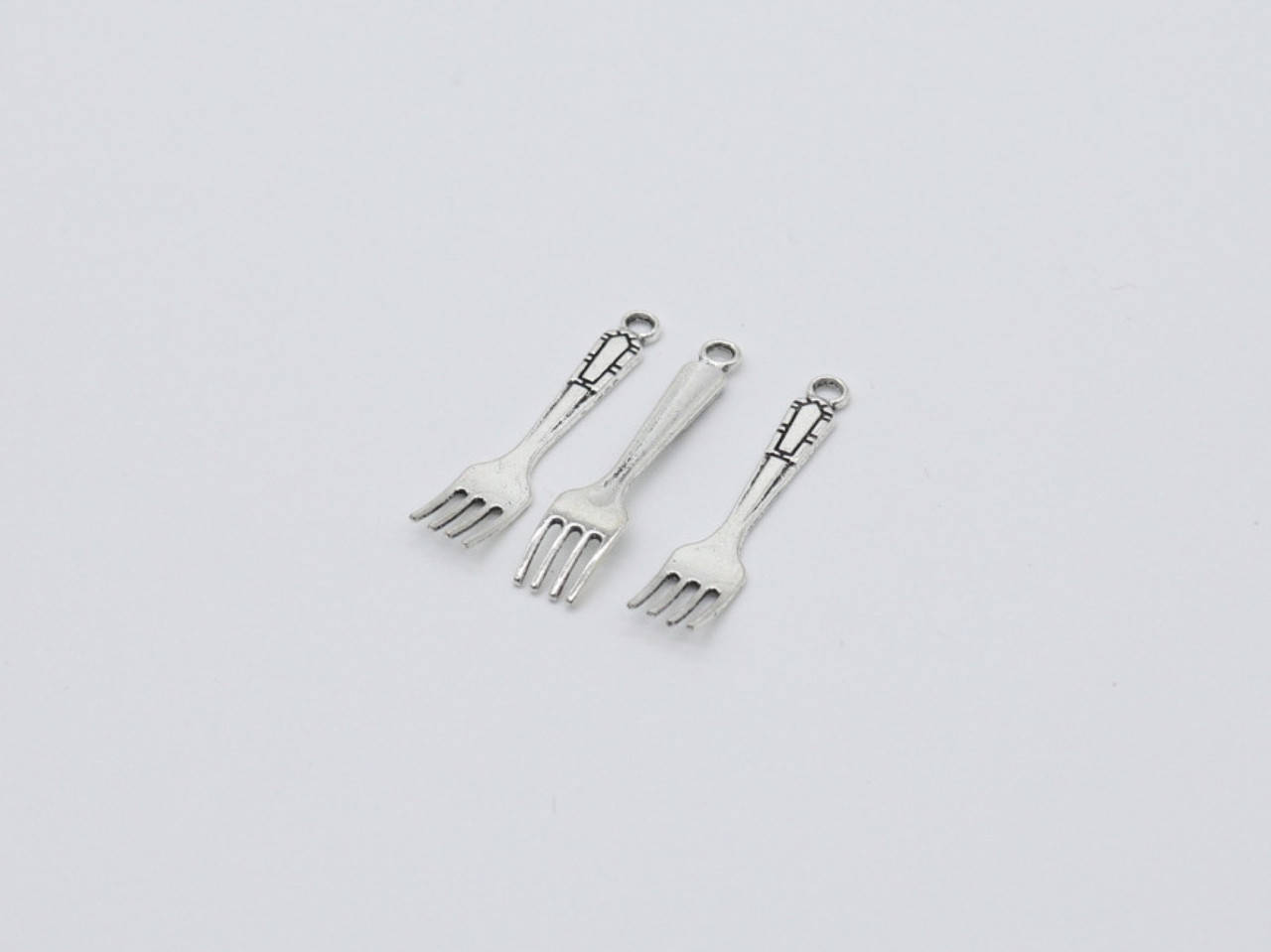 

Металлические декоры. Вилка. Цвет "античное серебро". 32мм