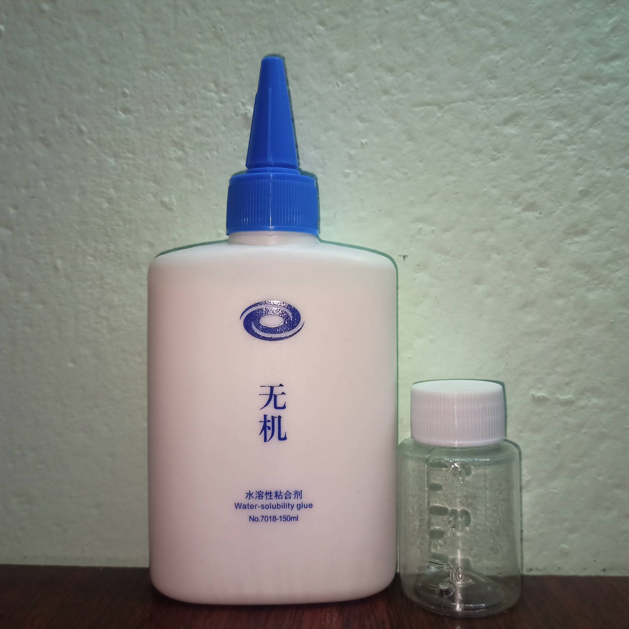 

Водный клей Yinhe 30 ml
