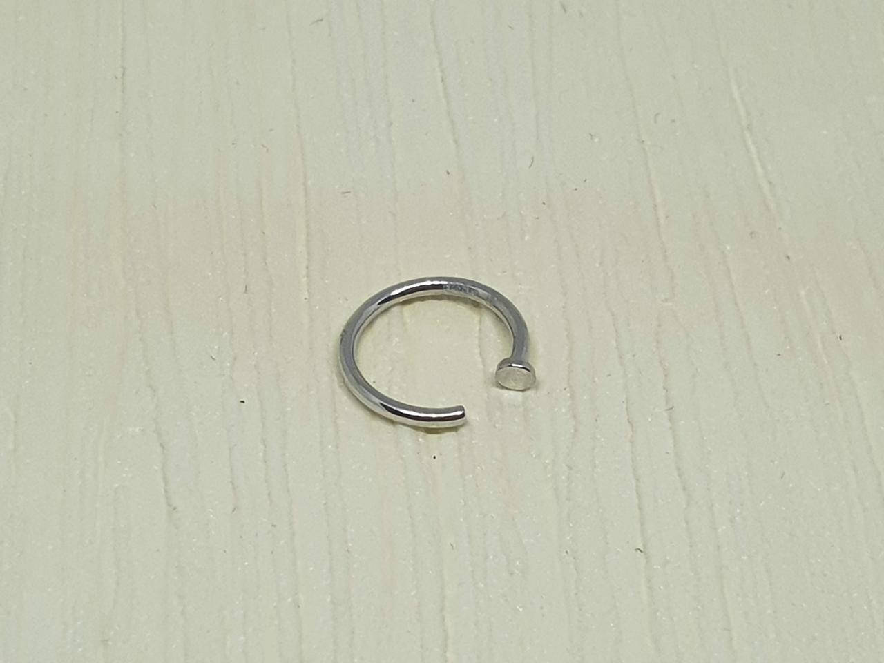 

Серебряная серьга-пирсинг в нос. 1057С