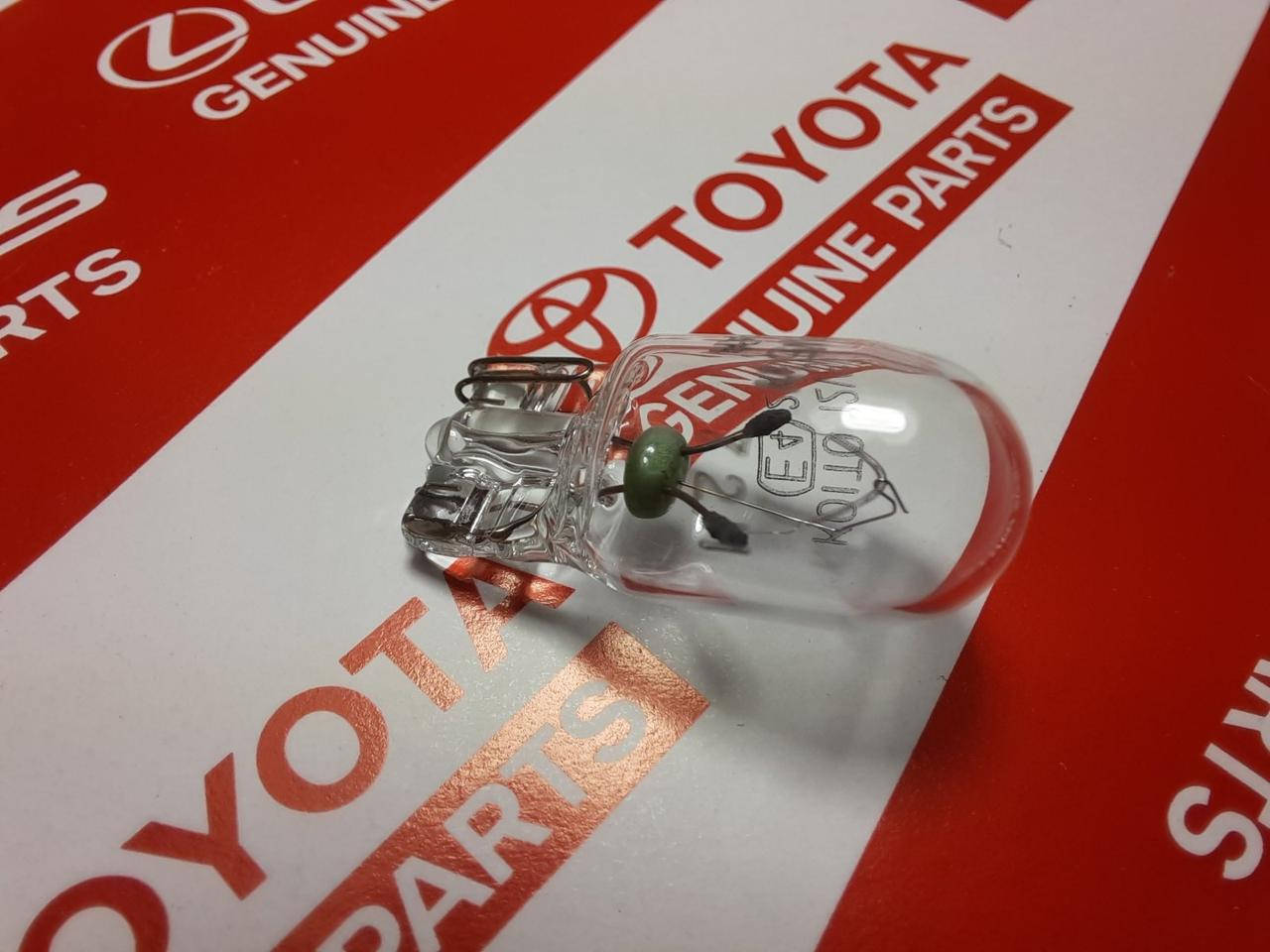 

Лампочка 12v 5w KOITO подсветки заднего номера Toyota Land Cruiser Prado (Тойота Прадо) 120
