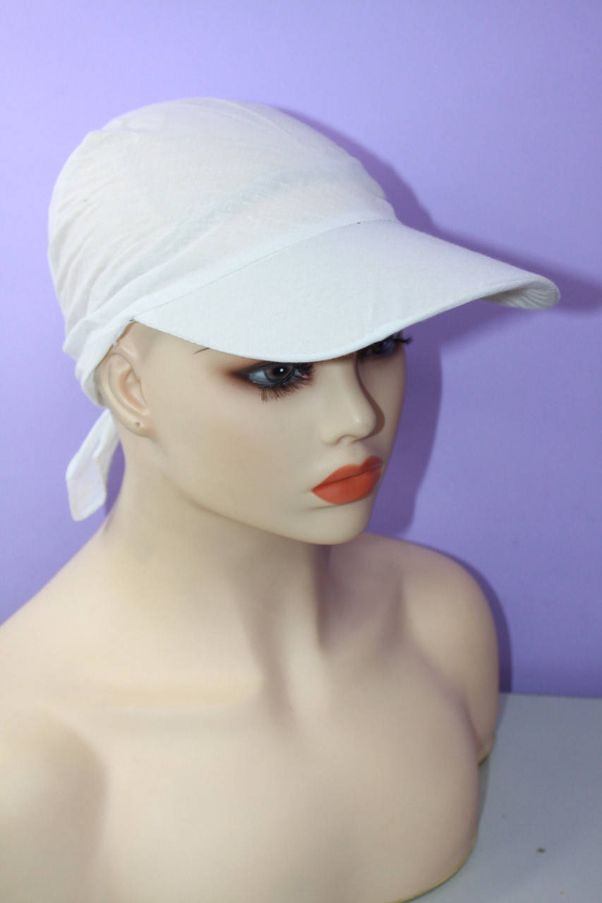 

Кепка косынка бандана с козырьком шапочка летняя 54-58 рр сзади на завязках для моря или после химиотерапии, Белый