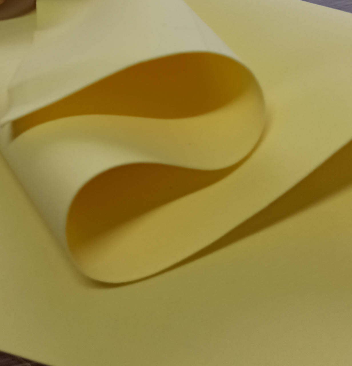 

Фоамиран 1мм иранский светло-лимонный 50х50см