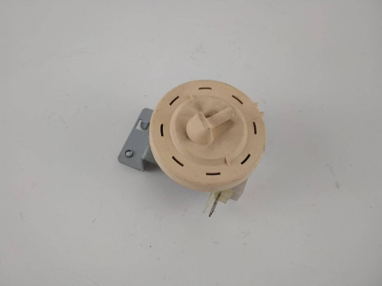 

DC97-00731A (D) Прессостат СМА Samsung индуктивного типа (электронный, линейный) б/у