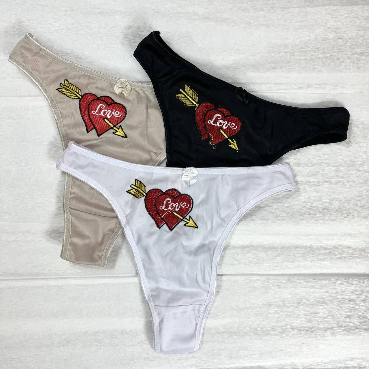 

Стринги "Love", Белый