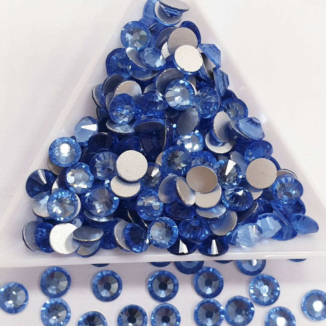 

Стразы ss16 Lt.Sapphire (4,0мм) 100шт "Crystal Premium"