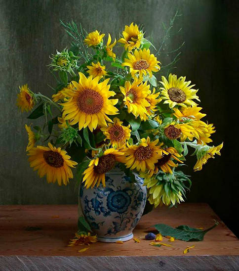 

Набор для росписи картина по номерам на холсте Подсолнухи в вазе (LC40071)