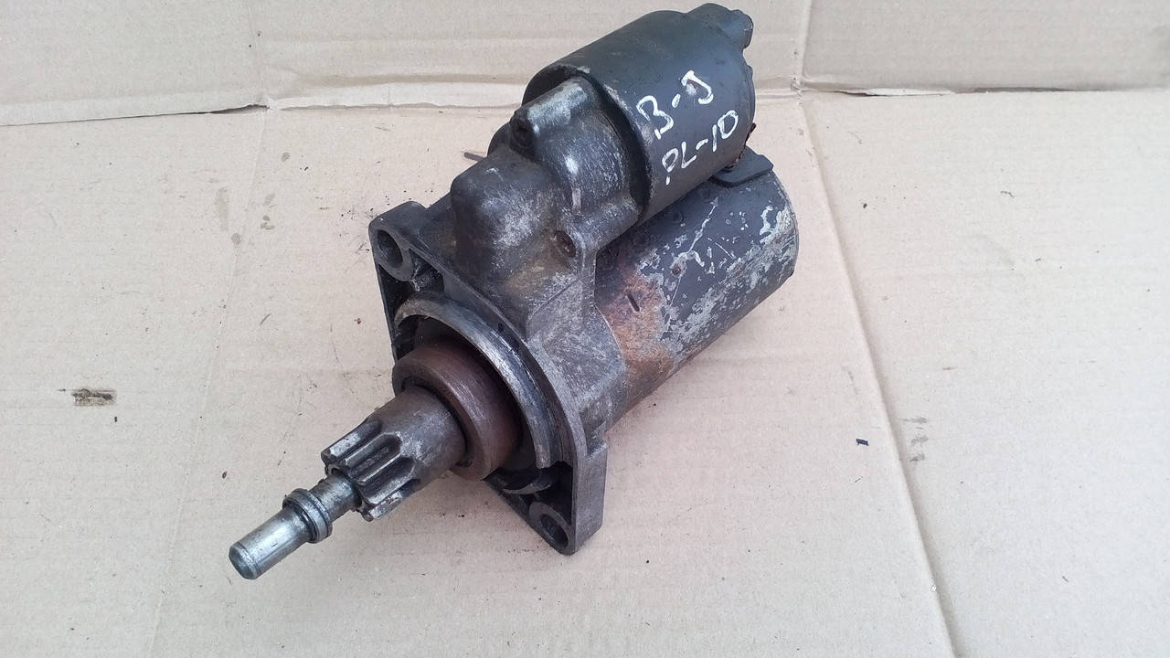 

Стартер Volkswagen Passat B-3, B-4 1,8-2,0. 0 001 107 022.