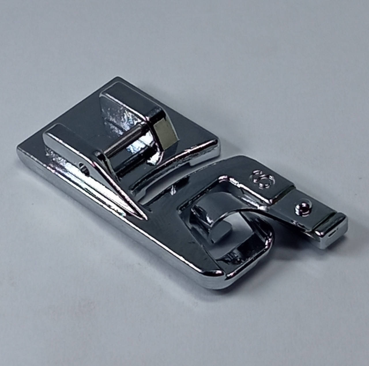 

Лапка для подгибки края 6 мм