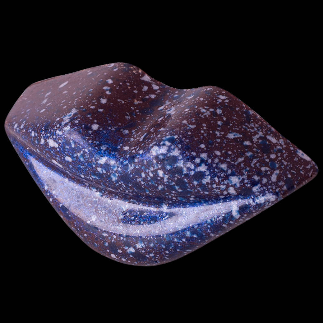 

Шоколадна цукерка ручної роботи "Таємничий поцілунок".