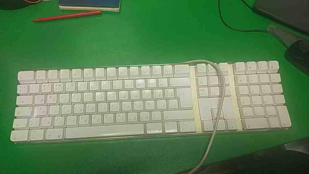 

Клавиатура компьютерная Б/У Apple A1048