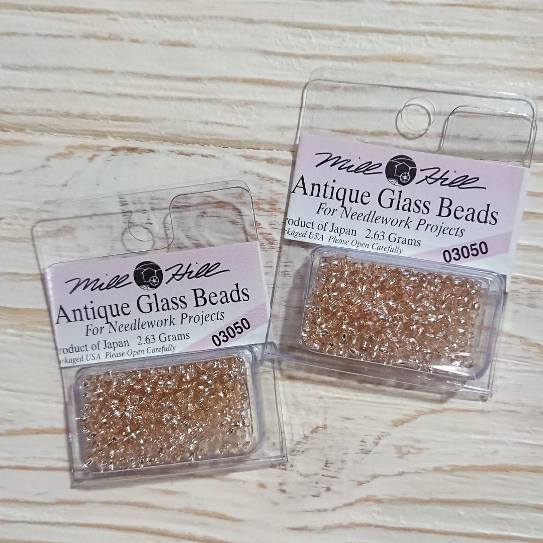 

Бисер Antique Glass Beads Mill Hill 03050
