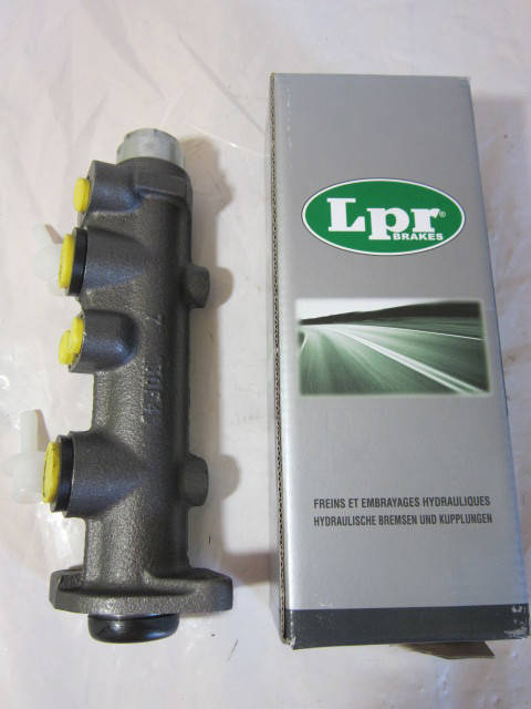 

Главный тормозной цилиндр ВАЗ 2101, 2103, 2105, 2107 Жигули LPR