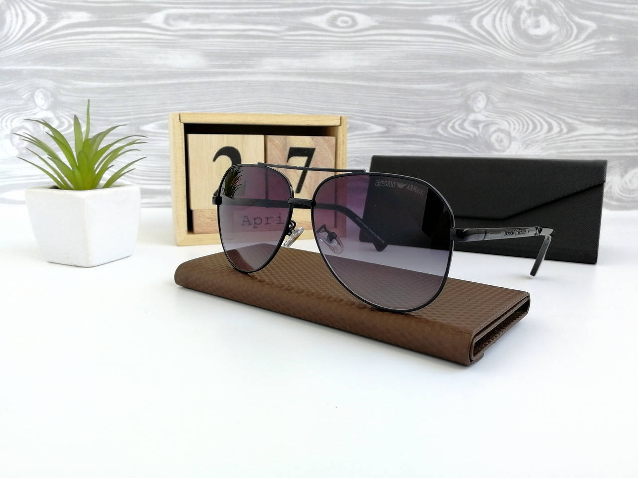 

Мужские солнцезащитные очки Emporio Armani черные, Серый