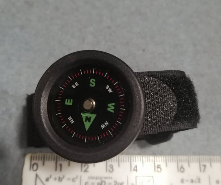 

Компас на руку