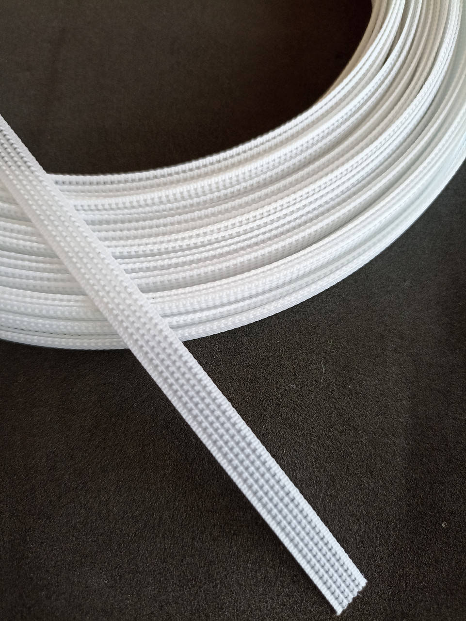 

Регилин корсетный (китовый ус) белый ширина - 6мм