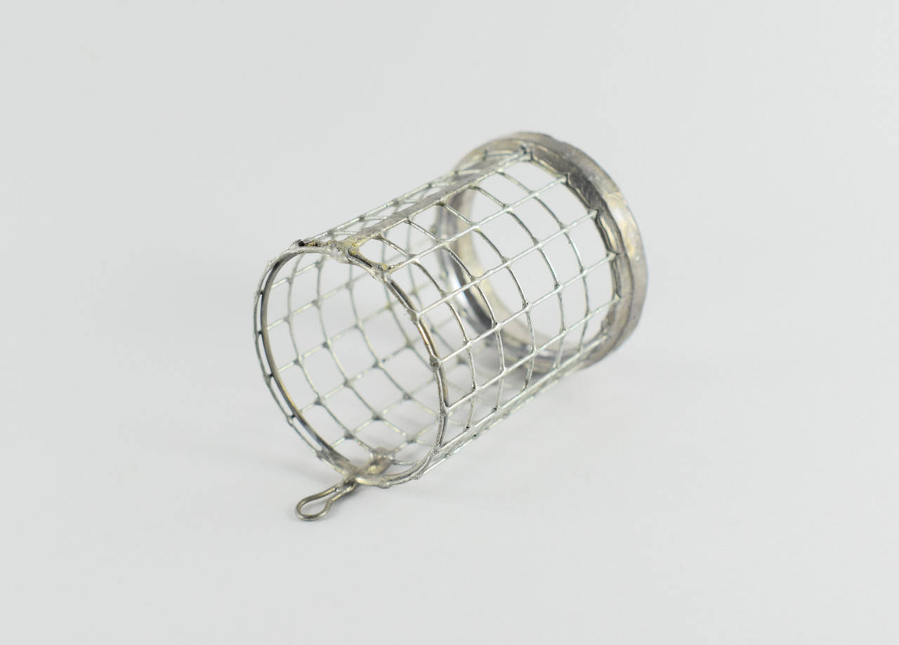 

Кормушка фидерная DOKA, большая 30 гр. (6 ячеек)